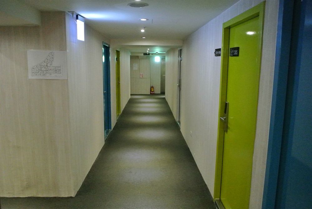 9ine Hotel Taipeh Exterior foto